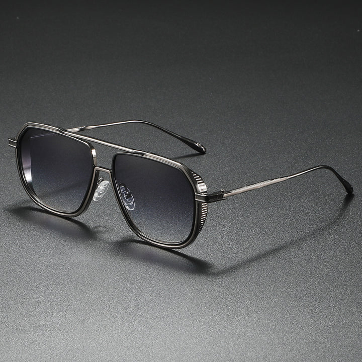 Dame Elegant solbrille med kantet metallramme Skanto