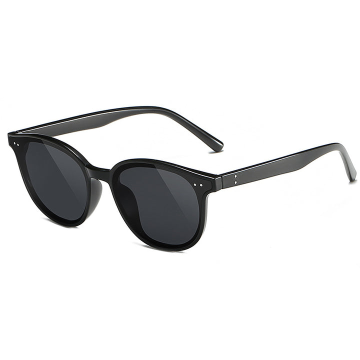 Dame solbrille i elegant retro stil Skanto