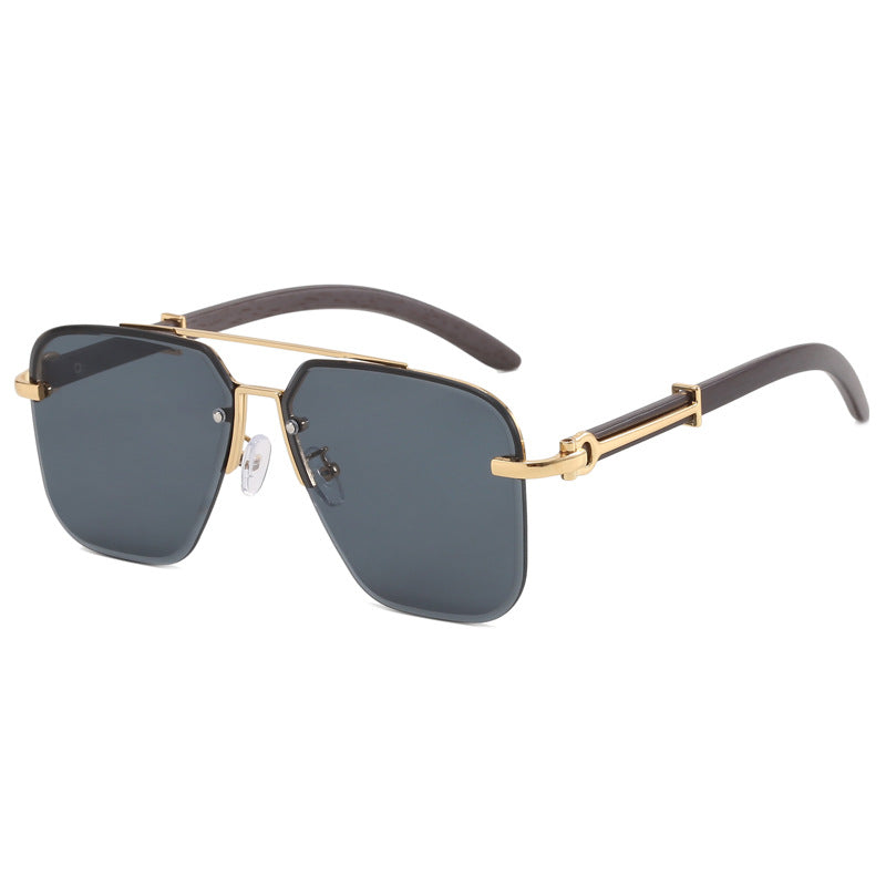 Dame Stilig Solbrille i elegant metallramme Skanto