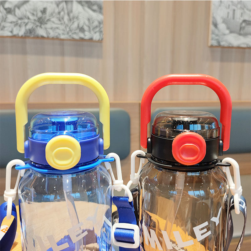 Dame Sporty Drikkeflaske med praktisk bærestropp Skanto