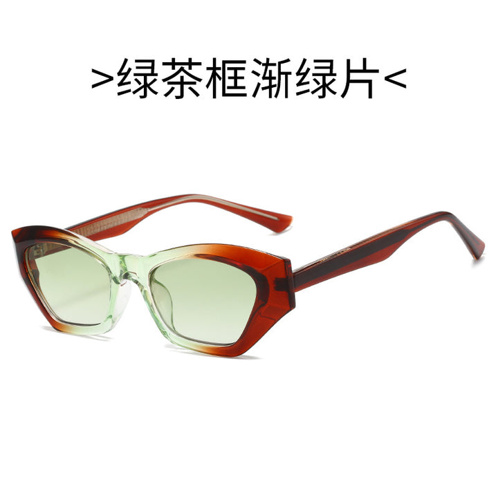 Damer Cat Eye solbriller med moderne transparente detaljer Skanto