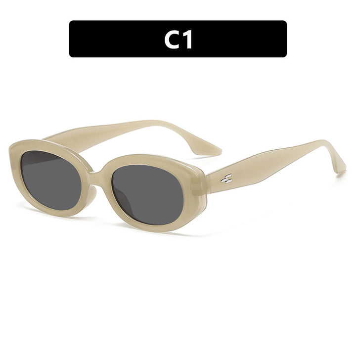 Women's fashionable sunglasses in stylish retro design Skanto
