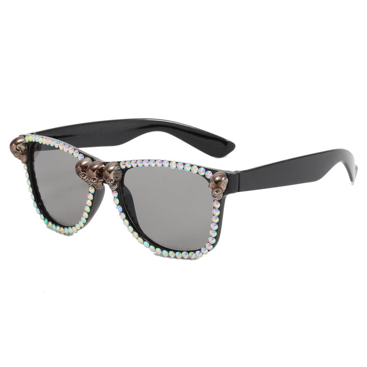 Dame ekstravagant solbrille med krystalldekorasjoner Skanto