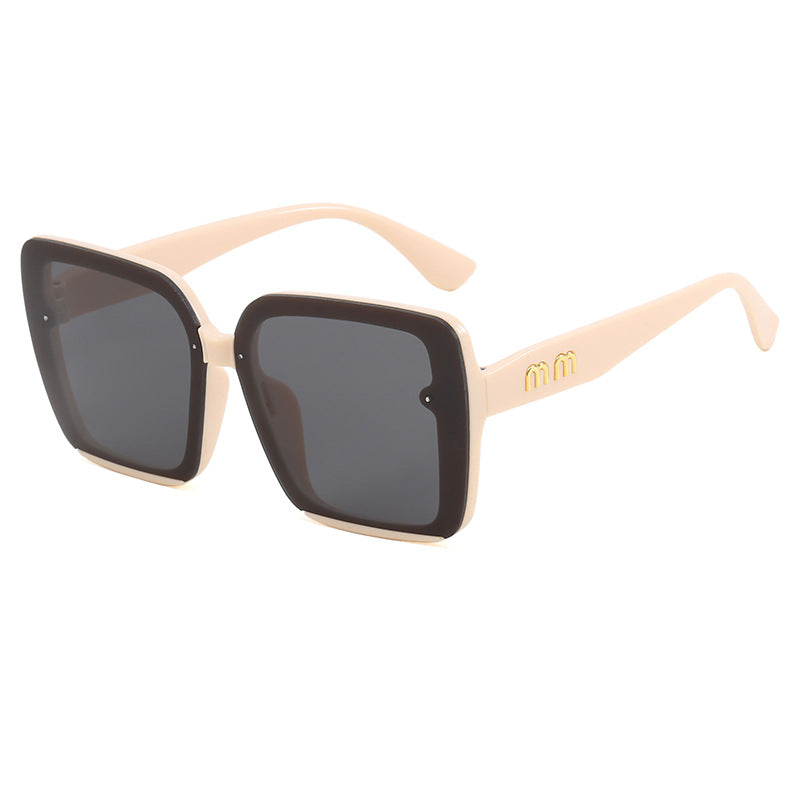 Dame moteriktig kvadratisk solbrille med gradientlinser Skanto