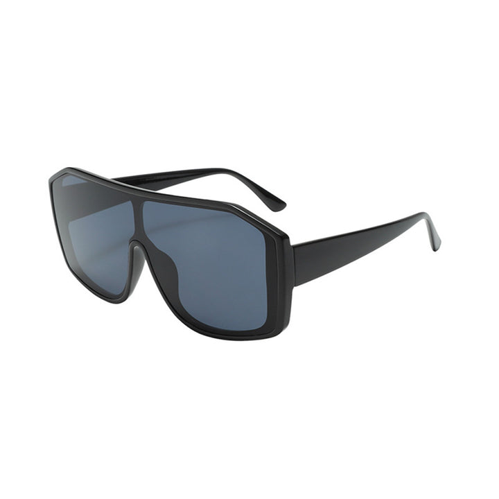 Dame oversized solbrille med robust ramme og stilig design Skanto