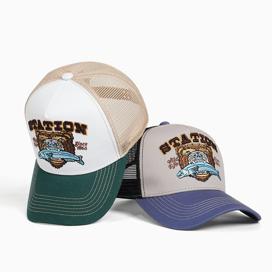 Dame Trucker Caps med stort broderimotiv Skanto