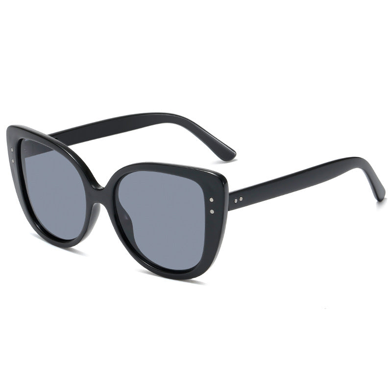 Damer glamorøs oversized solbrille med elegant gjennomsiktig ramme Skanto