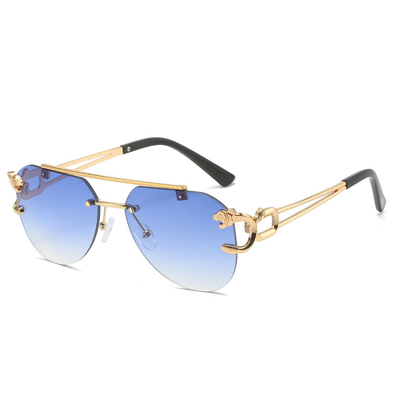 Dame designer solbriller med elegant metallramme og polariserte linser Skanto