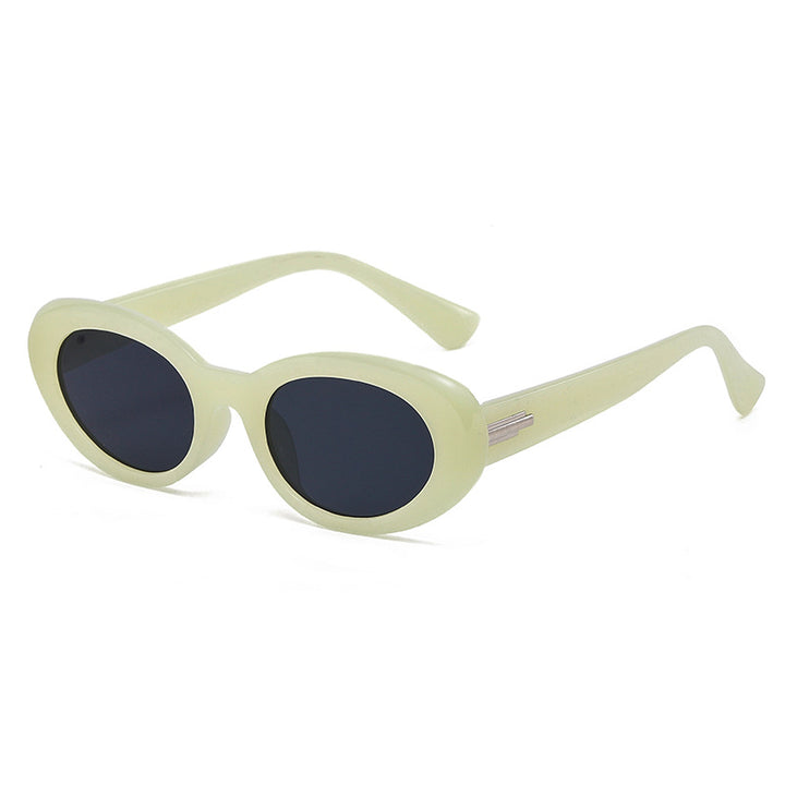 Dame moteriktig Cat-Eye briller med trendy tykke rammer Skanto