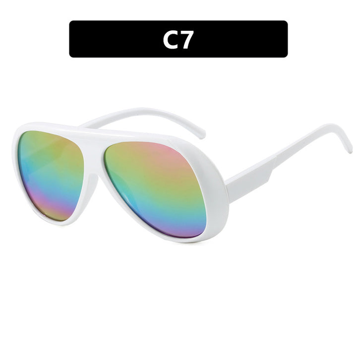 Women's sporty sunglasses in futuristic design Skanto