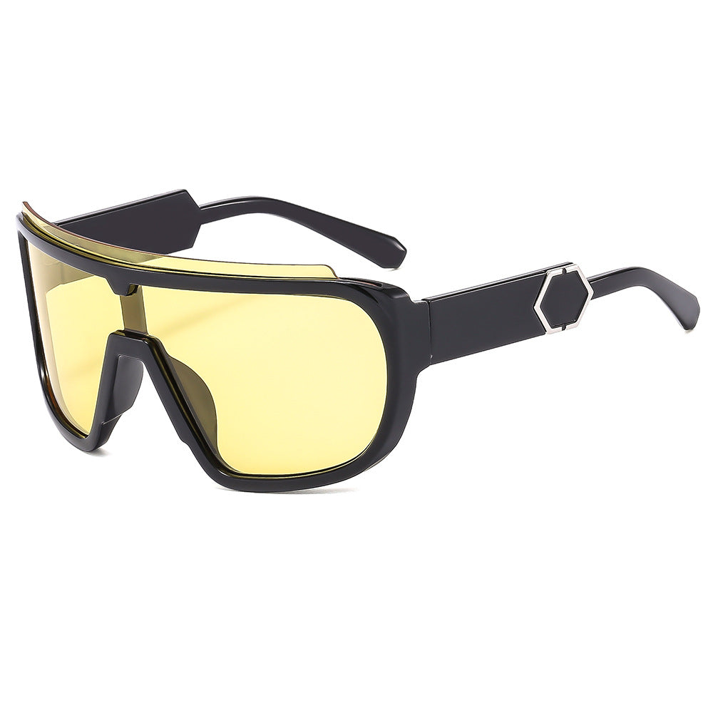 Women's sporty sunglasses with futuristic design and wide front Skanto