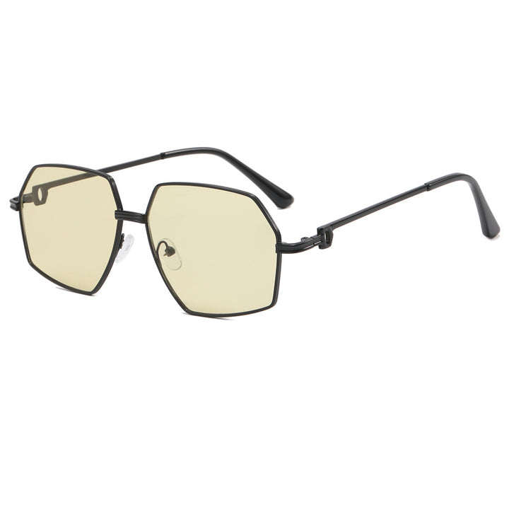 Dame Stilig geometrisk solbrille med edel metallramme Skanto