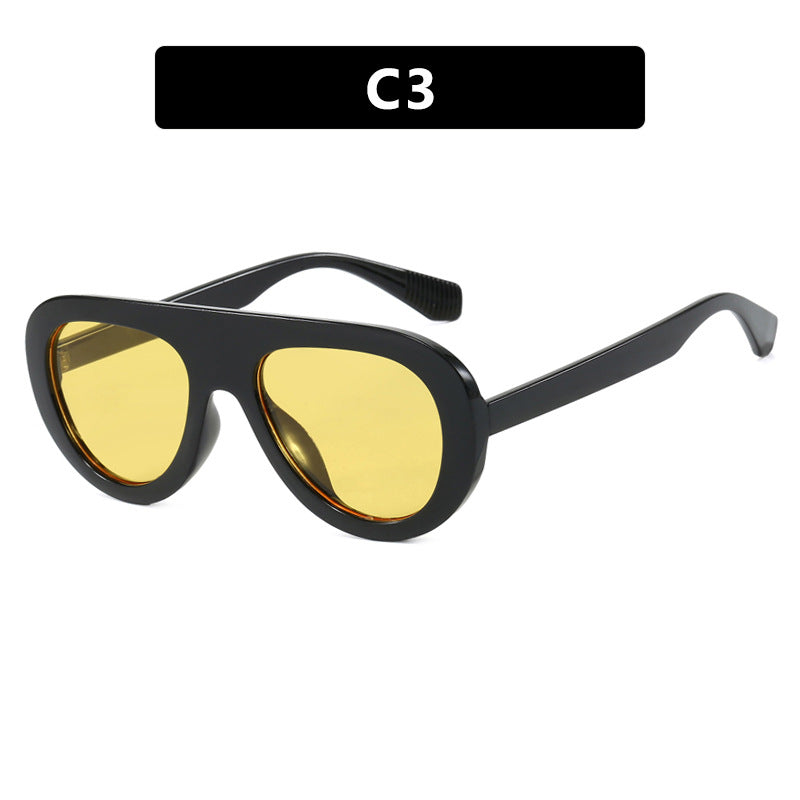 Women's fashionable oversized sunglasses with protective UV filter and comfortable frame Skanto