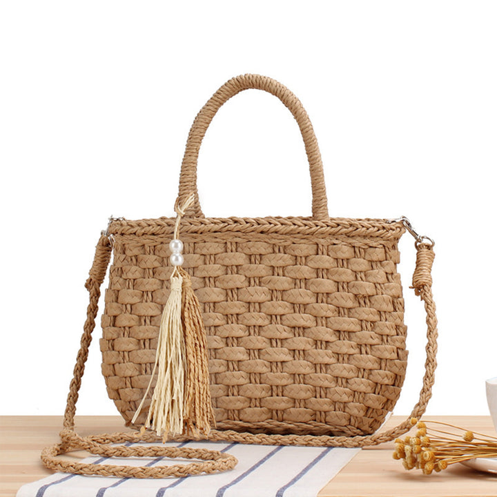 Handbag made of woven natural material with fashionable fringes Skanto