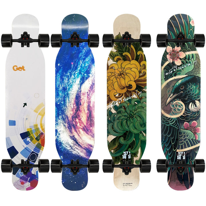 Kunstnerisk løveprydet longboard Skanto