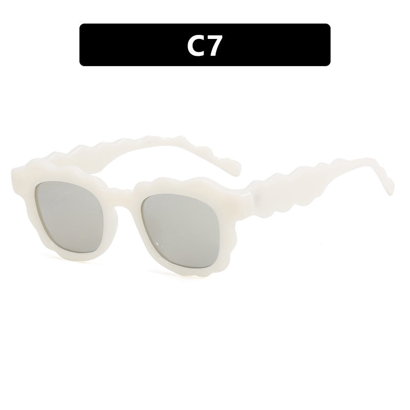 Women's fashionable sunglasses with wave frame Skanto
