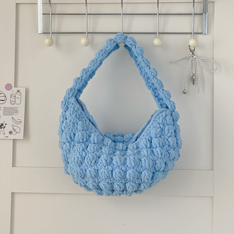 Handmade bag with textured design Skanto