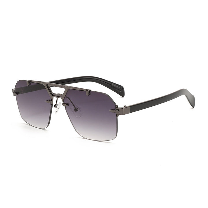 Dame Designer-solbrille med iøynefallende geometrisk form Skanto