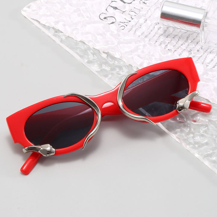 Dame designer solbrille med ekstraordinær detalj Skanto