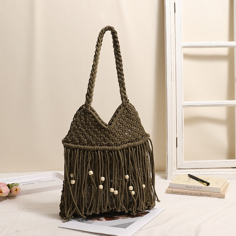 Crocheted beach bag with fringe details Skanto