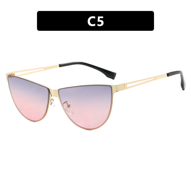 Women's Cat-Eye Sunglasses with Stylish Metal Frame and Protective UV Filter Skanto