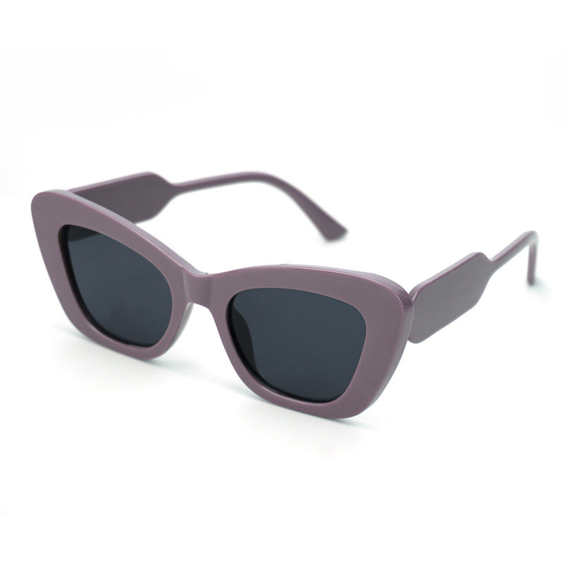Dame Cat-Eye solbriller med stilige detaljer Skanto