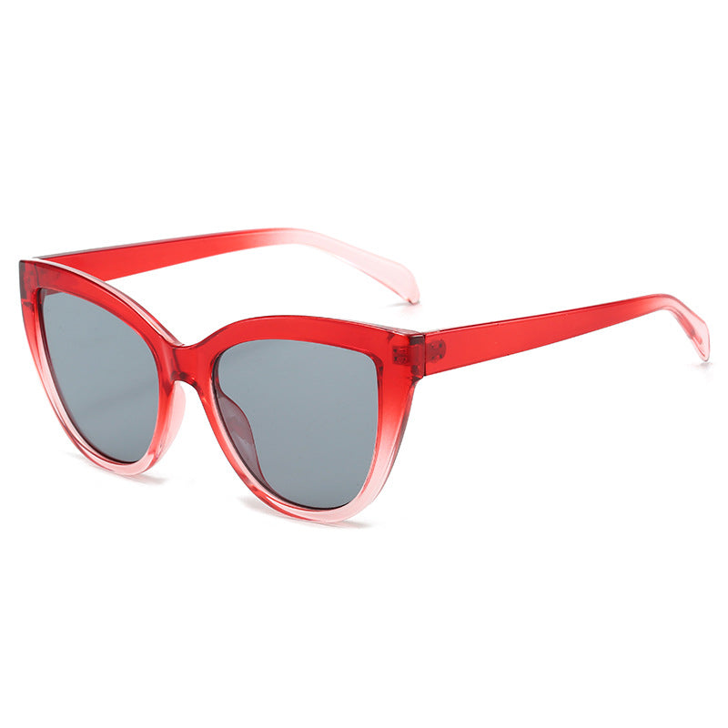 Dame Cat-Eye solbriller med transparent ramme og UV-beskyttelse Skanto