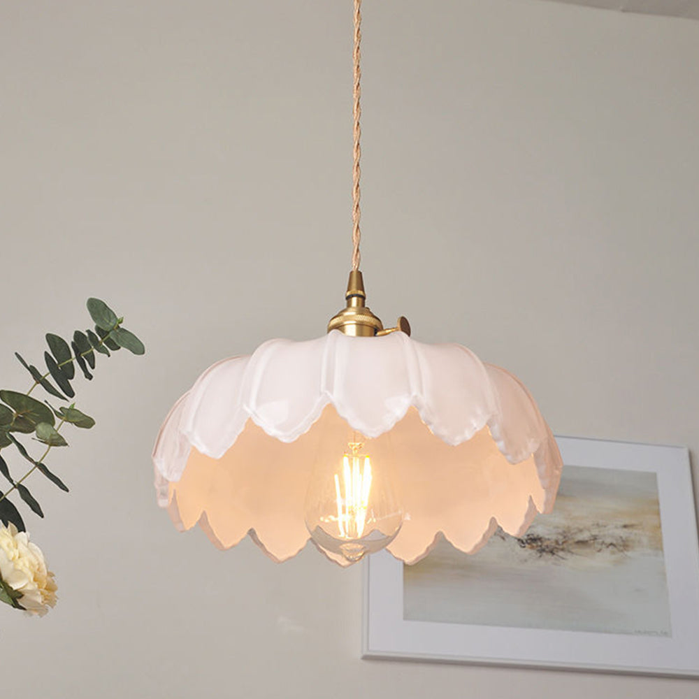 Skanto | Glass lampe som glitrer med detaljer!