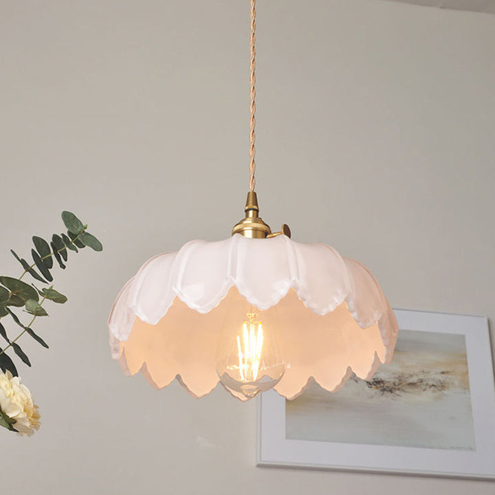 Skanto | Glass lampe som glitrer med detaljer!