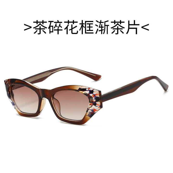 Damer Cat Eye solbriller med moderne transparente detaljer Skanto