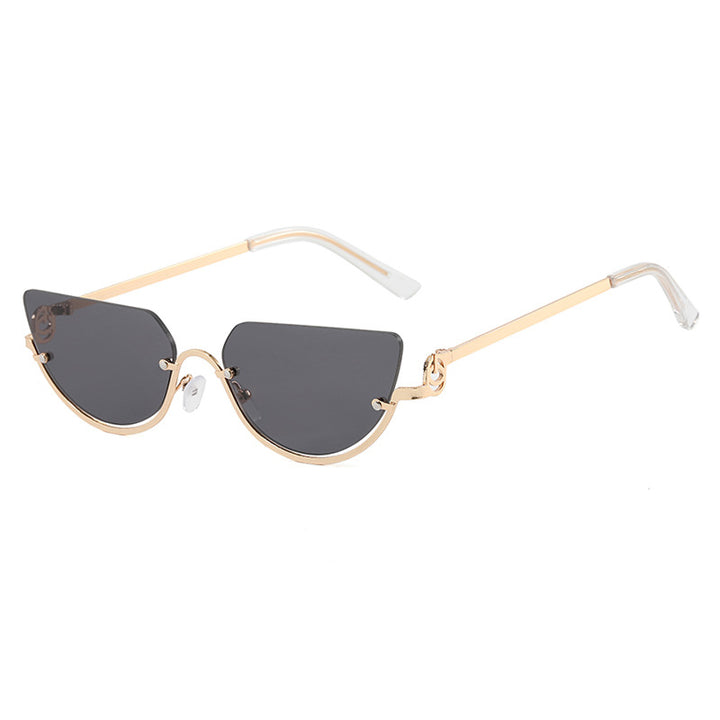 Women's Cat-Eye Sunglasses with Gold Metal Frame and UV Protection Skanto