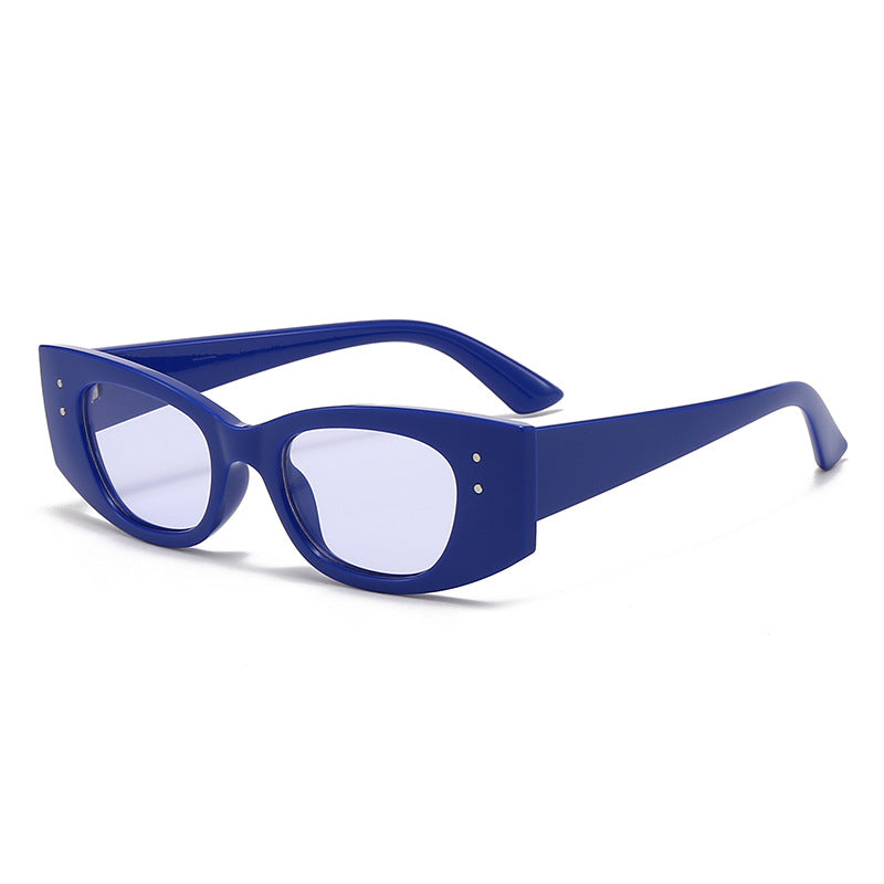 Dame moteriktig solbrille med eksepsjonelt design Skanto