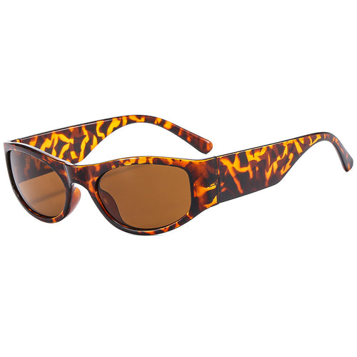 Dame solbrille i elegant retro-inspirert design Skanto