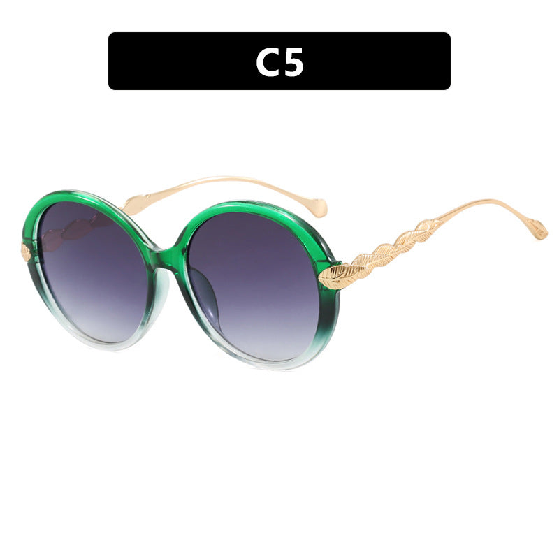 Women's large round sunglasses with decorative metal accents Skanto