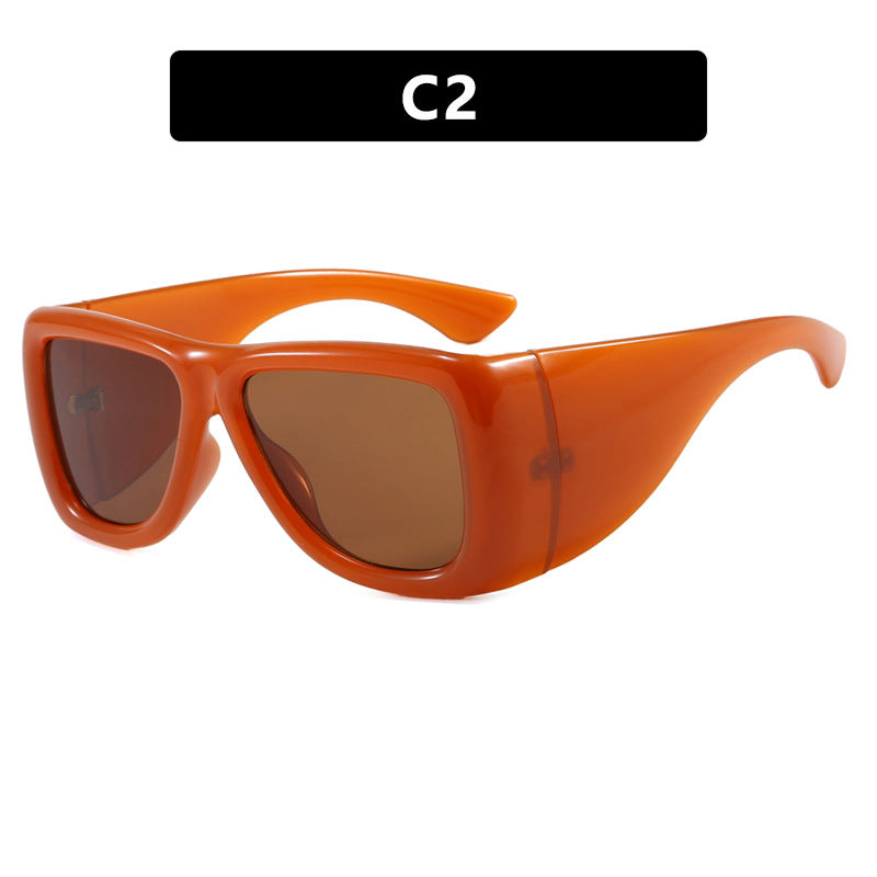Women's trendy oversized sunglasses with striking tortoise design Skanto