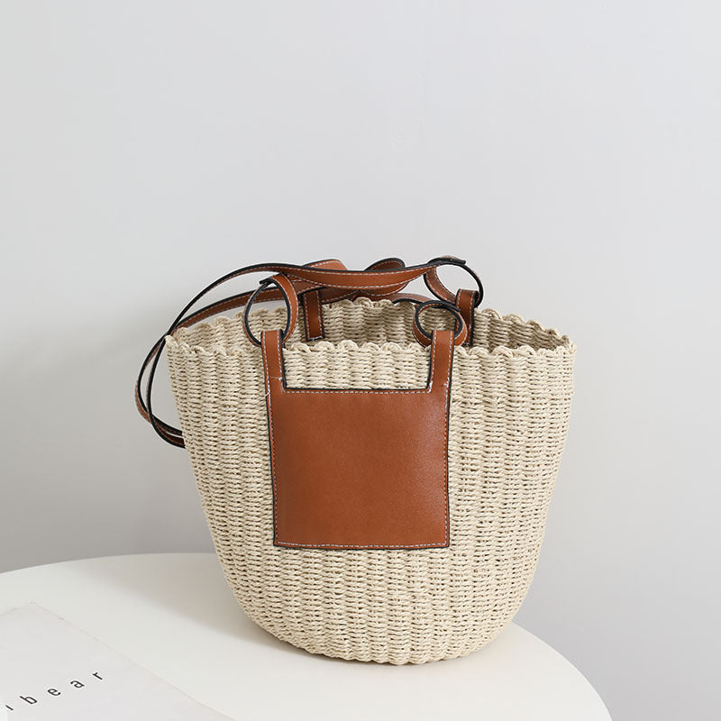Basket bag with elegant leather detail Skanto