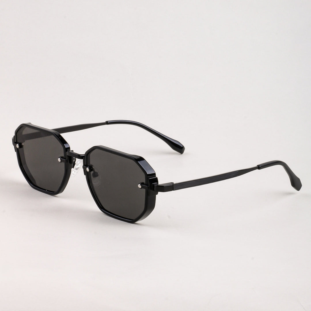 Dame moteriktig solbrille i elegant, åttkantet design Skanto