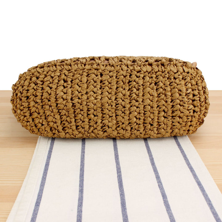 Beach shoulder bag made of natural weave with elegant chain decoration Skanto