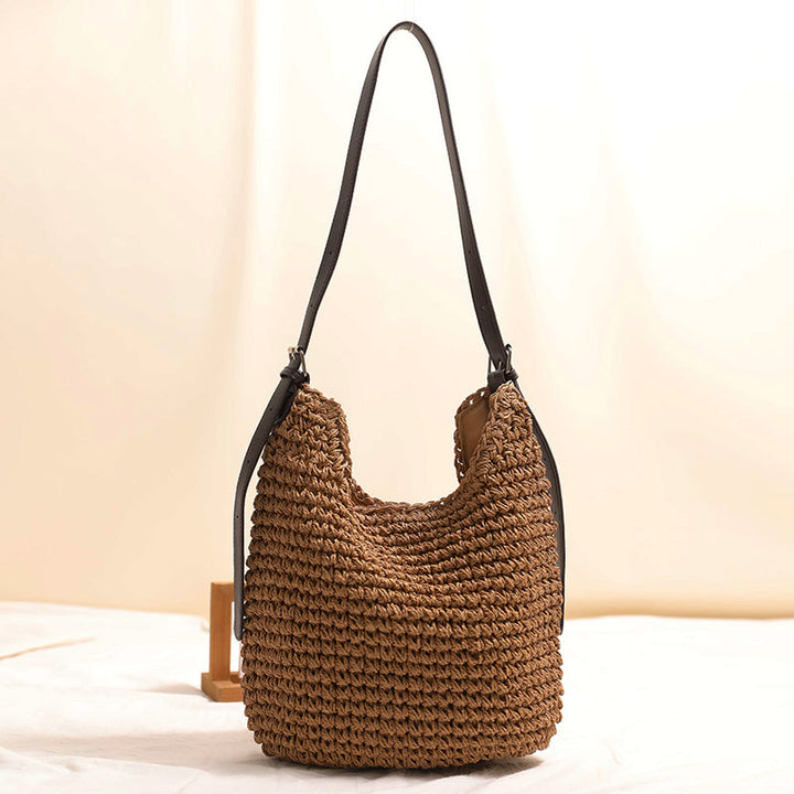 Light handbag with wide shoulder strap Skanto