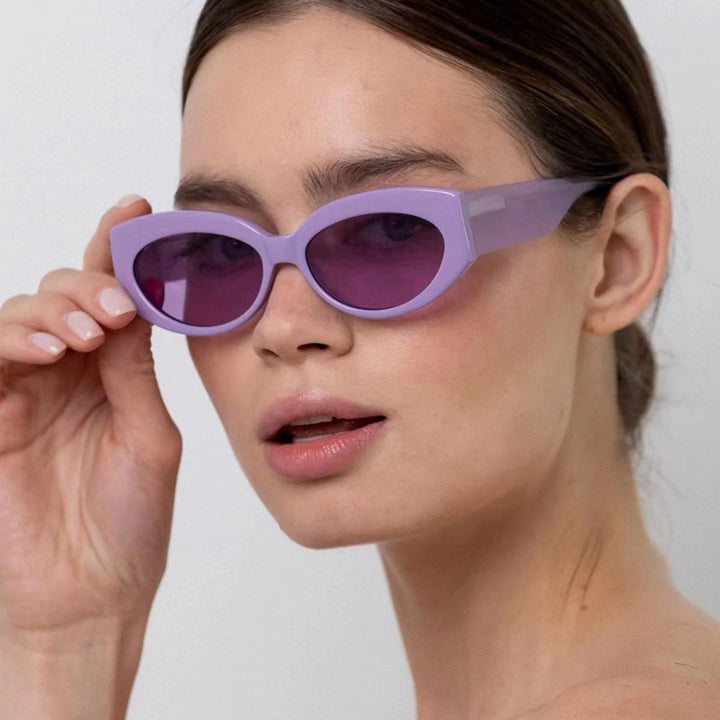 Dame Cat-Eye solbriller i stilfullt plastdesign Skanto