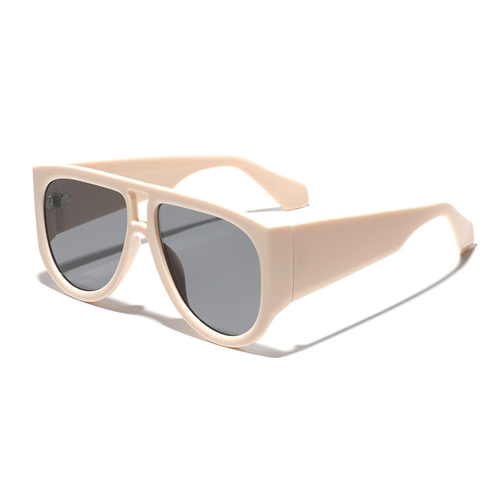 Damer fashionable oversized solbriller med ergonomisk ramme Skanto