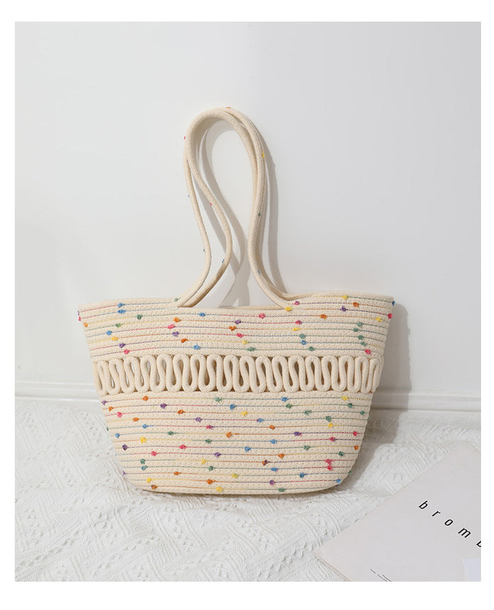 Elegant Handmade Beach Bag with Fine Weave Pattern Skanto