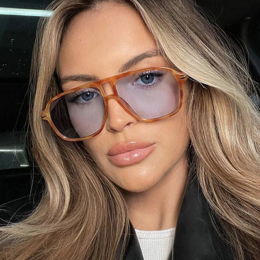 Women's oversized sunglasses with mod design and protective UV filter Skanto