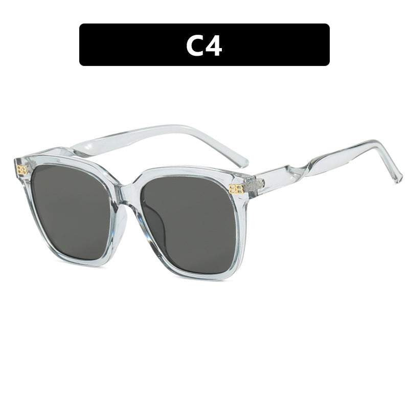 Women's square sunglasses with elegant frame structure and UV protection Skanto