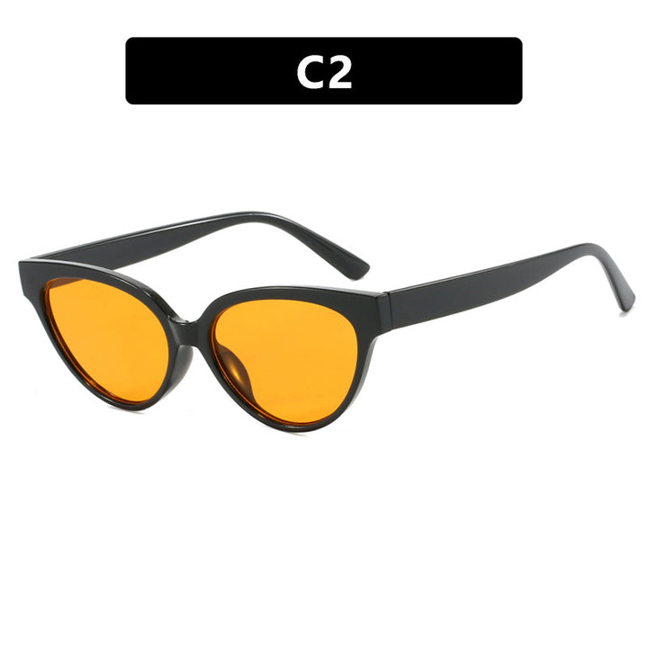 Women's Cat-Eye Sunglasses with Luxurious Pattern and UV Protection Skanto