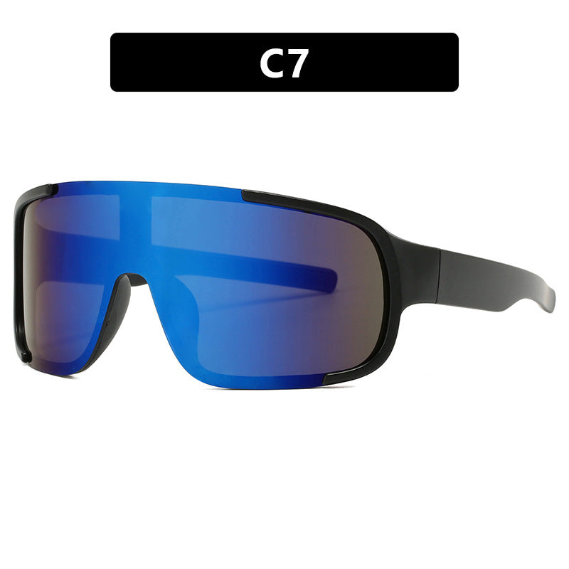 Women's sporty UV-protective sunglasses with a wide, aerodynamic shape Skanto
