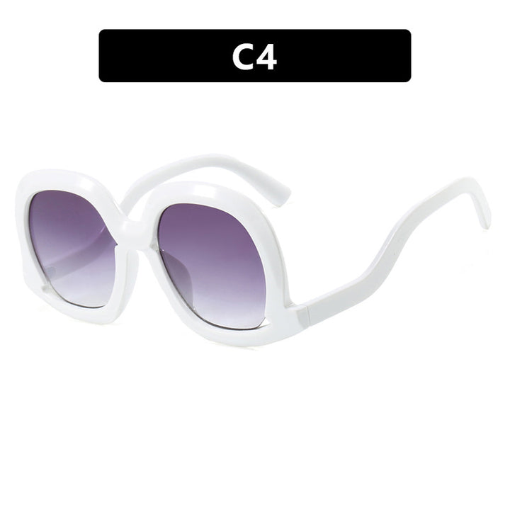 Women's oversized sunglasses with modern design Skanto