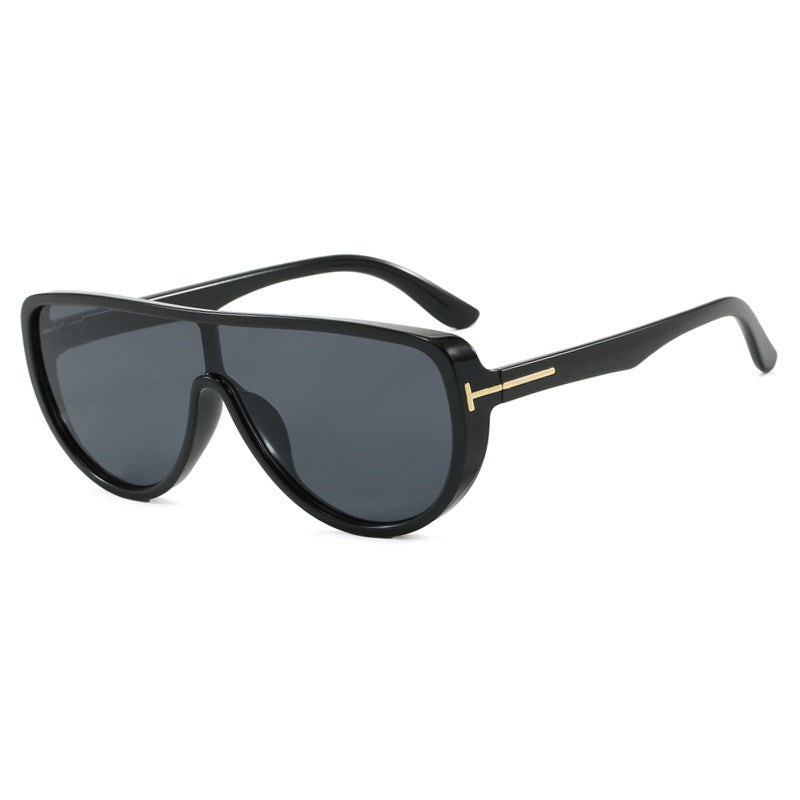 Dame elegant oversized solbrille med markant design og UV-beskyttelse Skanto