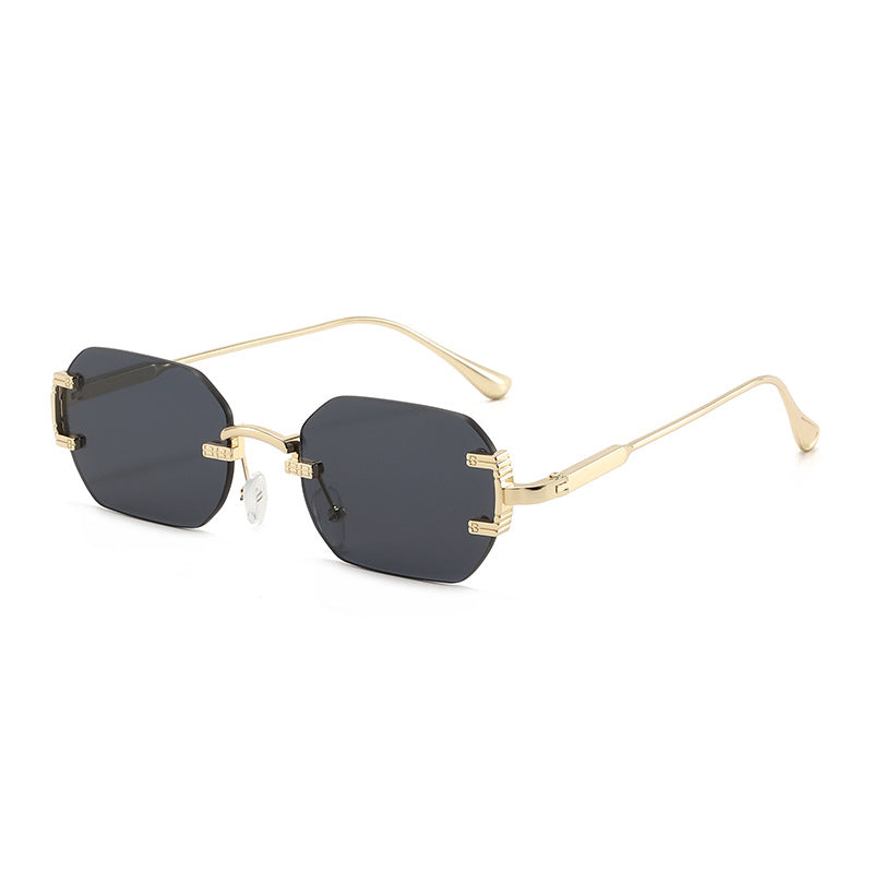 Women's geometric sunglasses with luxurious metal frame and protective UV filter Skanto