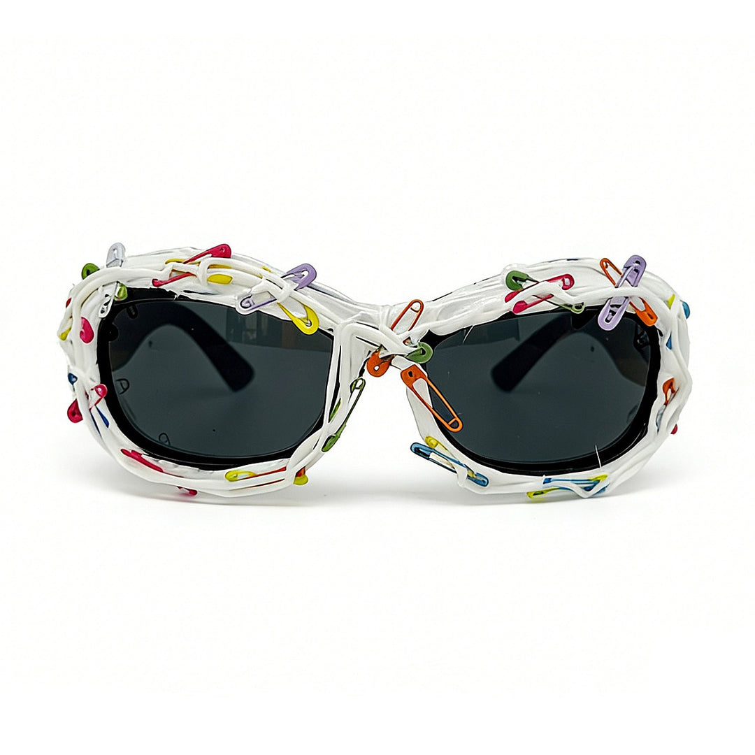 Dame kreativt statement-solbrille med iøynefallende design Skanto